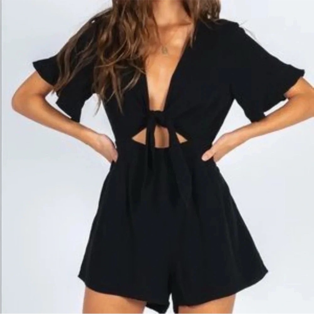 New*Princess Polly Tie‎ front Black Romper